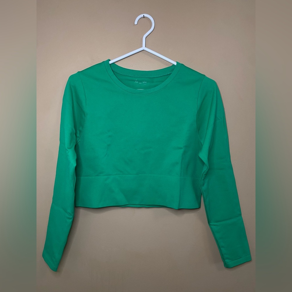 OFFLINE By AERIE Sidewalk Seamless Green Cropped Long Sleeve T-Shirt Top
